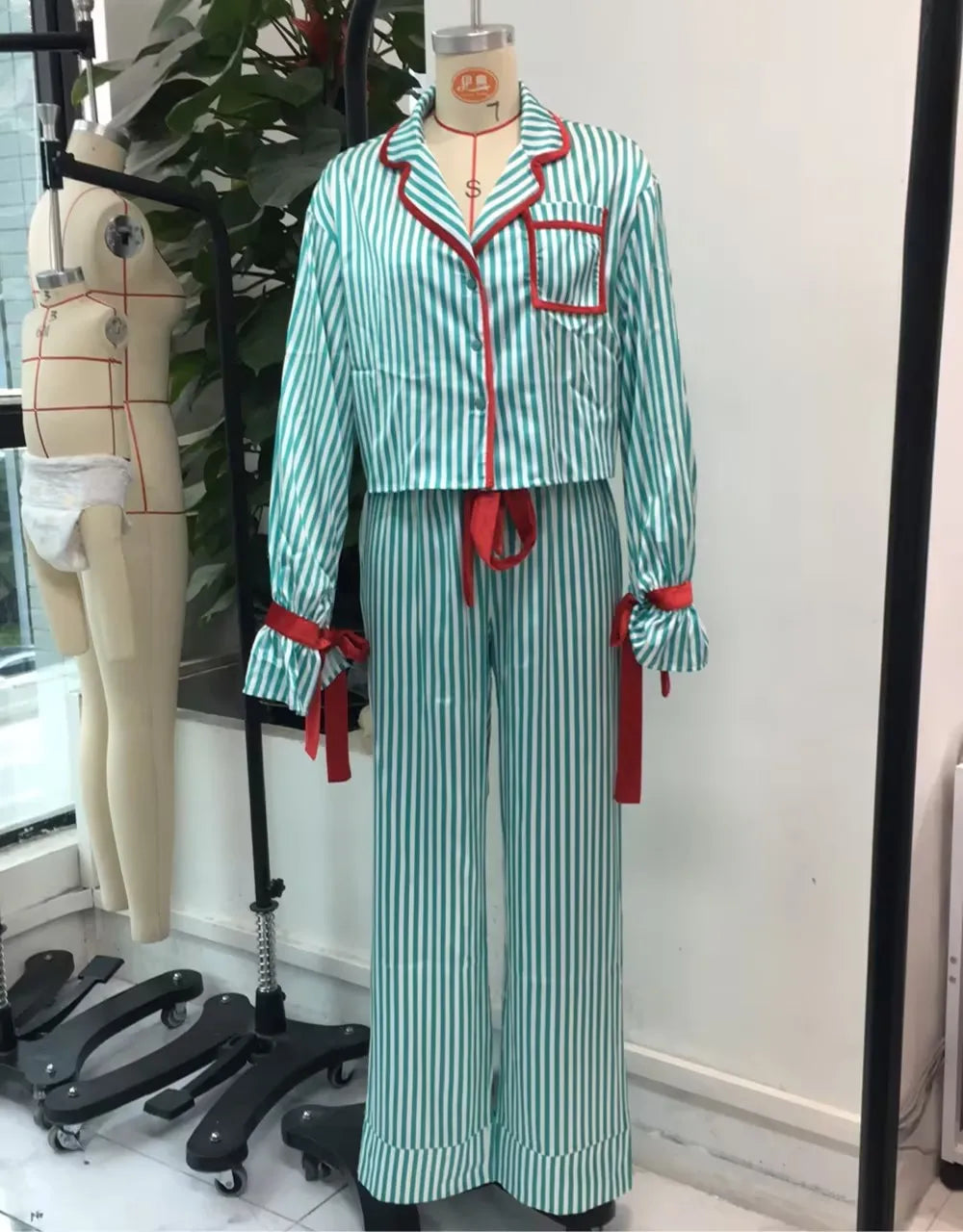 Womens Christmas Pajama Sets Striped Print Long Sleeve Button-up Shirts Tie-up Long Pants 2 Piece Sleepwear Pyjama Loungewear
