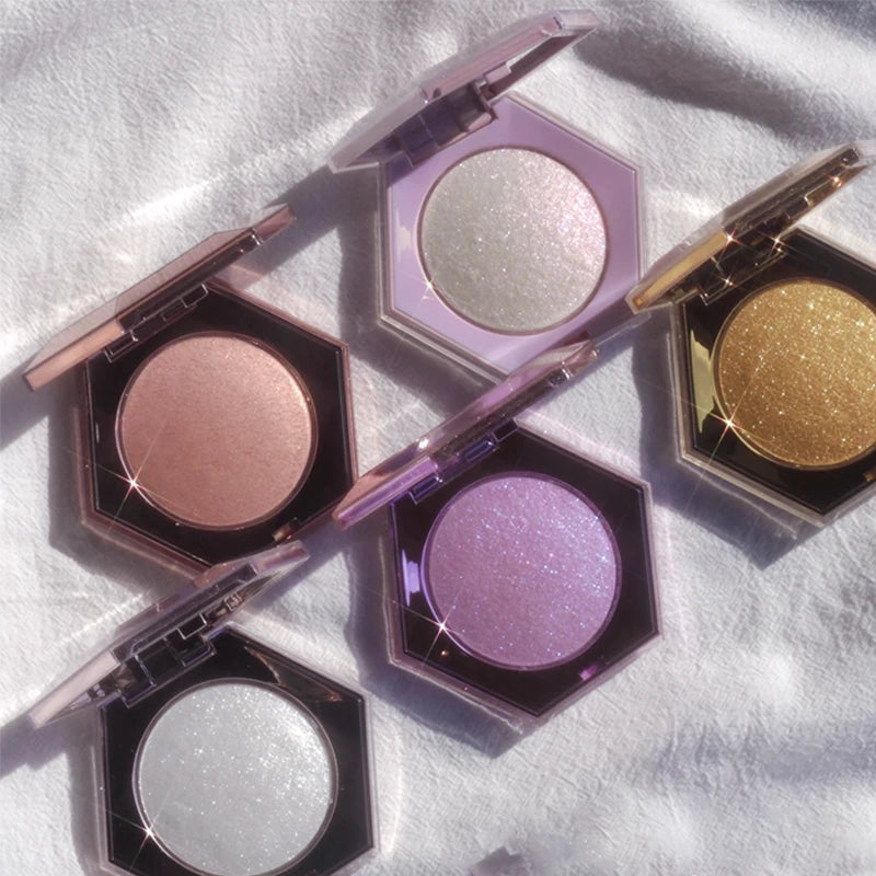 Fenty Beauty Gloss à lèvres soyeux et riche Miel Gloss à lèvres rouge Stardust Poudre compacte pour le contouring Stick illuminateur Diamond Highlighter
